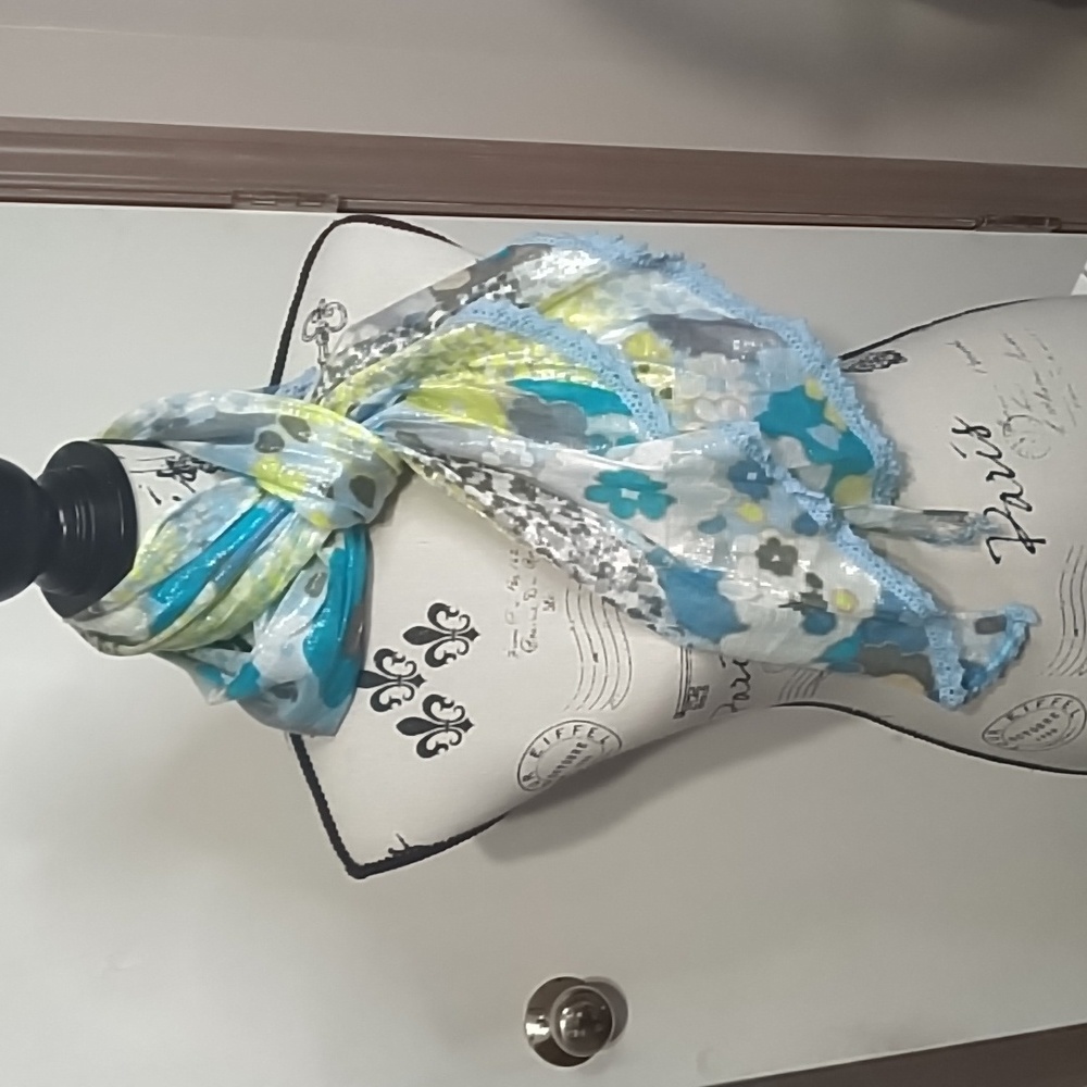 Unique angled scarf